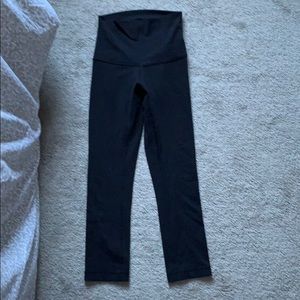 Lulu lemon cropped wonder under leggings